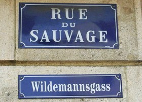 Plaques bilingues de la rue du Sauvage à Mulhouse